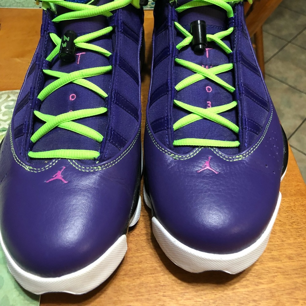 Men’s Nike Air Jordan 6 rings 322992-515.